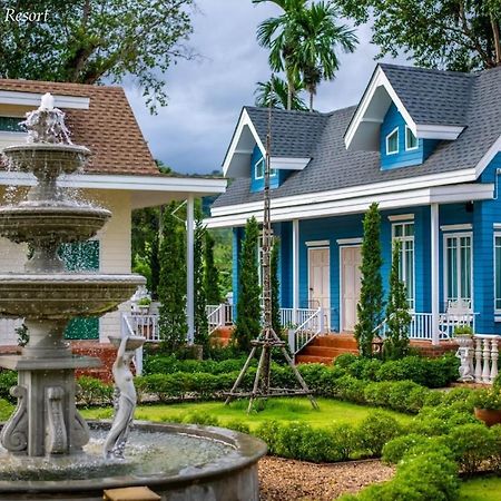 Baroque Boutique Resort Ranong Kültér fotó