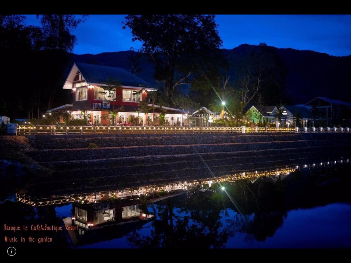 Baroque Boutique Resort Ranong Kültér fotó