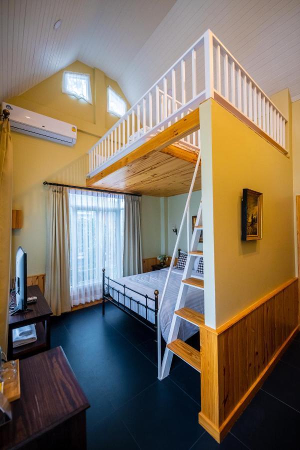 Baroque Boutique Resort Ranong Kültér fotó